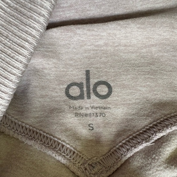 Alo High Waist Alosoft Sheila Leggings - Picture 3 of 8